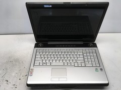 Toshiba Satellite P205D-S8804 AMD 64 X2 TL-60 2GHz 3 GB NO HDD No Batt