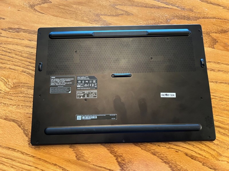MSI GS65 Stealth 9SE-478US 15.6" Gaming Laptop - Intel Core i7-9750H - RTX2060 gallery