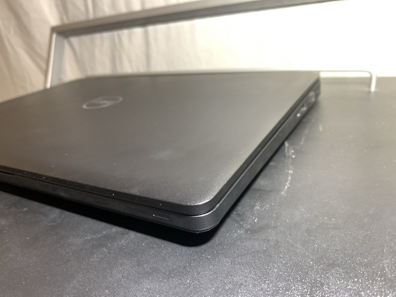 Dell Latitude 5490 i5-8350U 16GB 256GB SSD Win11 14in FHD Touchscreen Black gallery