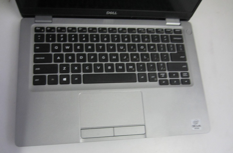 Dell Latitude 5310 13.3" i5-10310U 1.70GHz 16GB 512GB M2SSD UBUNTU + AC gallery
