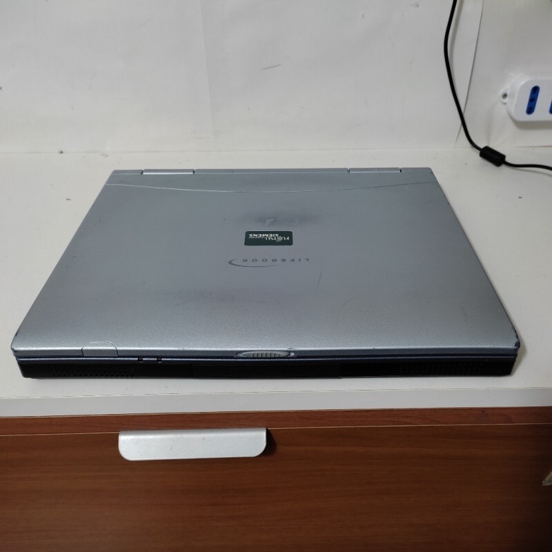 Notebook PC For Old Programs with Windows XP Serial Floppy 1.44mb P IV 21071 gallery