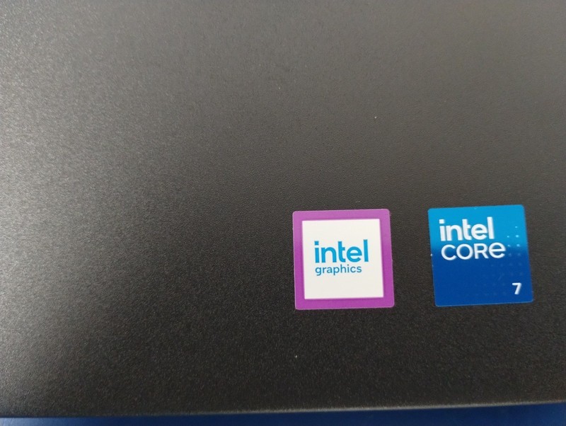 DELL 16 DC16250 MRYT3, Intel Core 7 150U, 1.80 GHz, 16 GB RAM, 1 TB NVMe SSD gallery