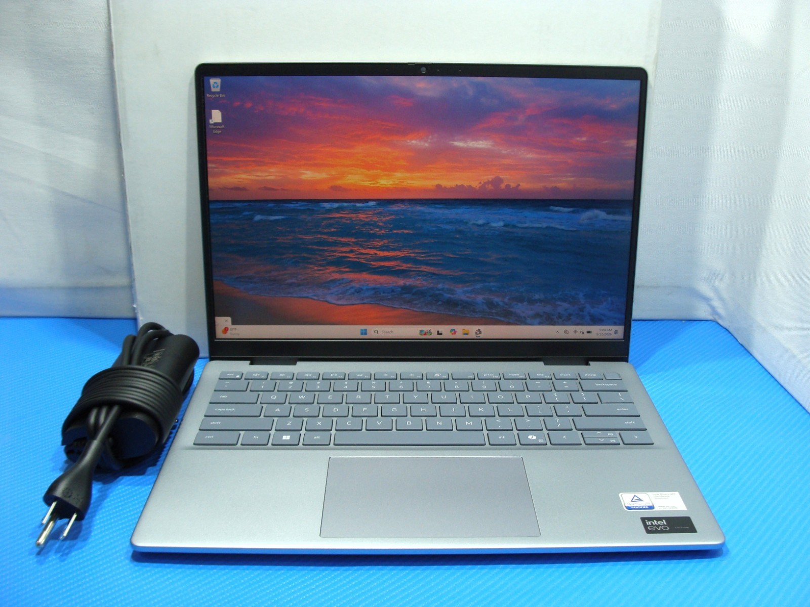 DELL Inspiron 14 Plus 7440 14" QHD+ 90Hz Ultra 9 185H max5.1GHz 32GB 1TB Win11H gallery