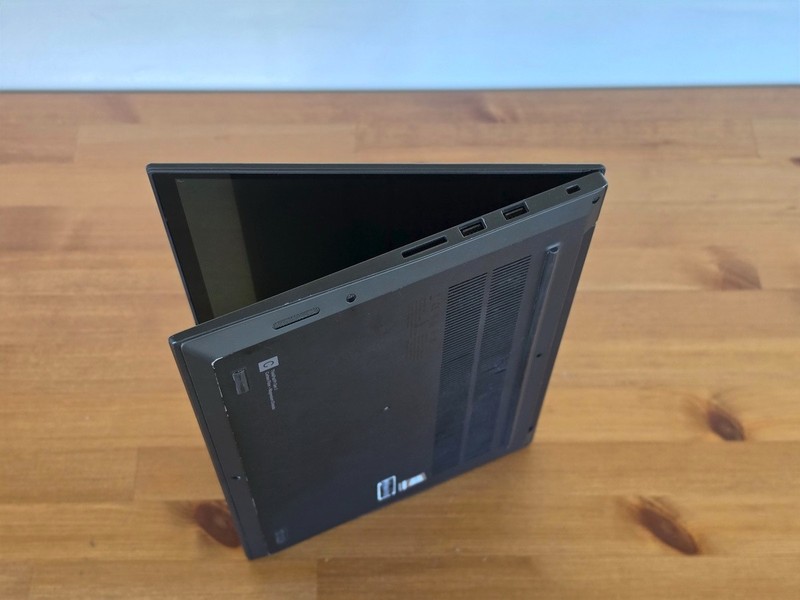 Lenovo ThinkPad P1 Gen 3 i9-10885H 16GB 15" 4K HDR 3840x2160 OLED NVIDIA T2000 gallery