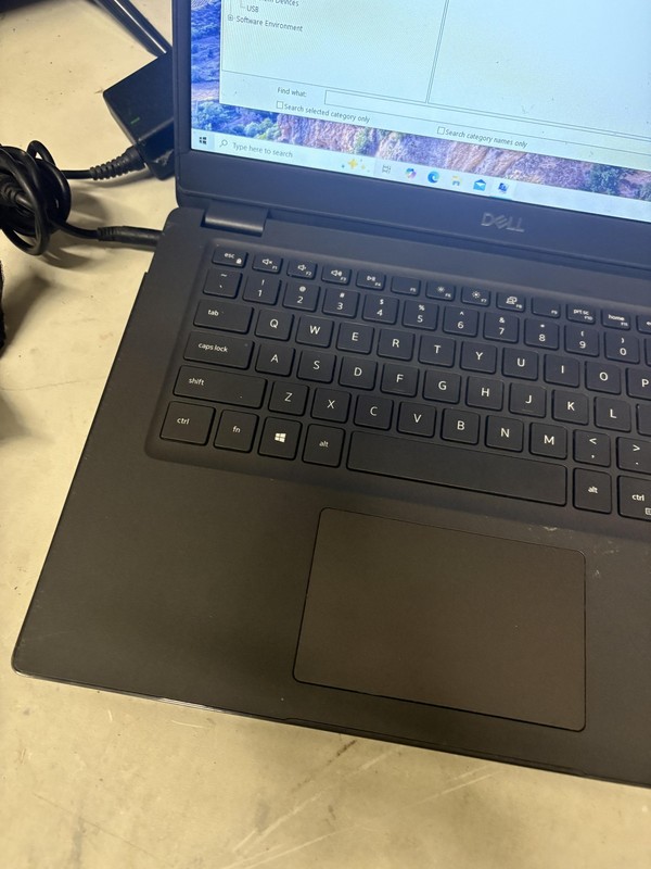 Dell Latitude 3410 14in Laptop I3-10110U 4GB 500GB Drive Win10 Cosmetic Flaws gallery