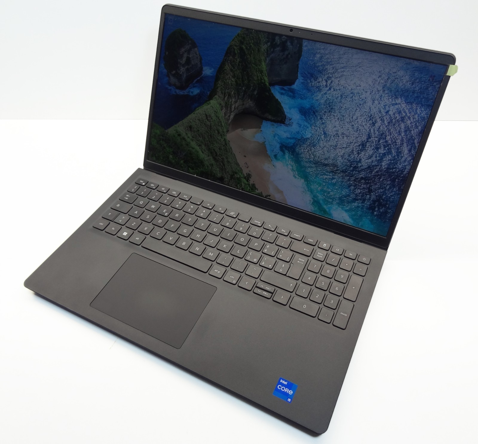 Dell Vostro 3520 i5-12Th 16GB 512SSD WiFi7 Win11 Off24 Microdirect Screen 144hz gallery