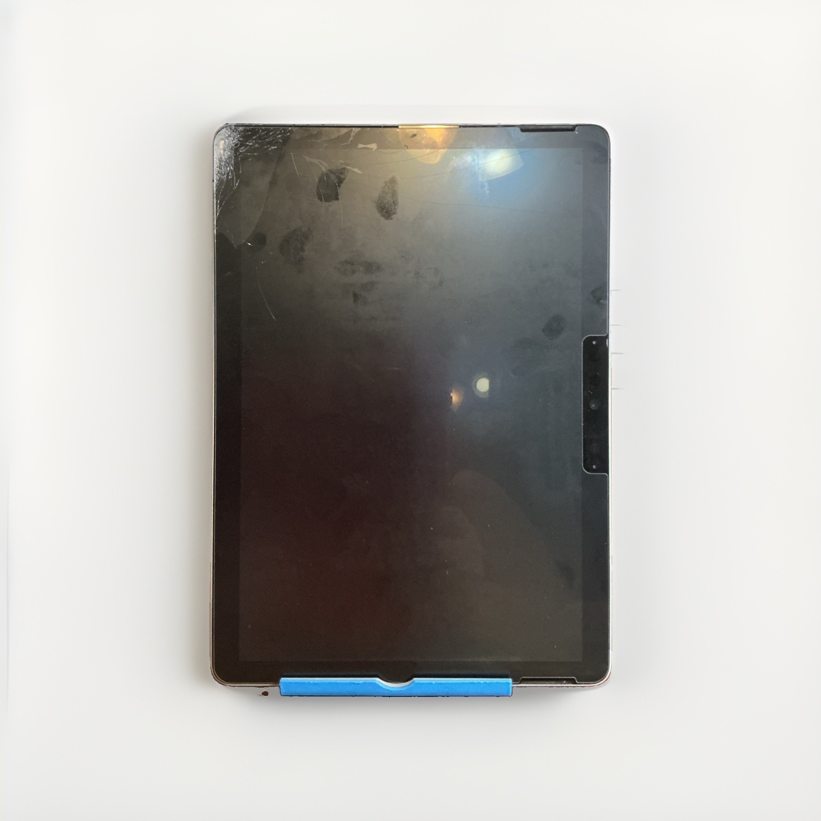 Surface Go 2 1926 |Cracked Screen | 8GB RAM 128GB SSD Win 11 | Parts Only gallery