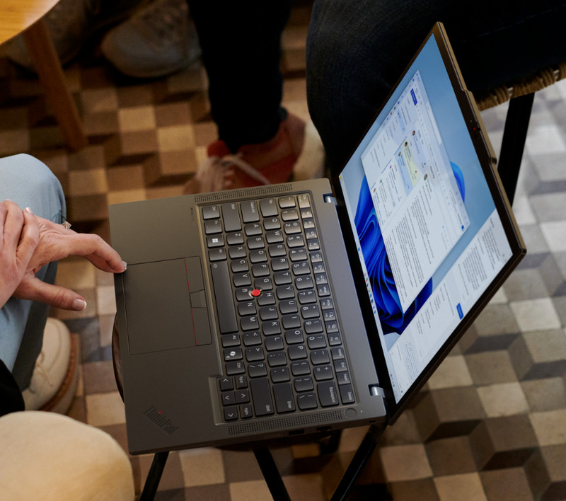 Lenovo Thinkpad T14 G5 Lte 32Gb 4Tb Amd Ryzen7-8840U Wuxga Amd-780M Linux 3J.Gar gallery