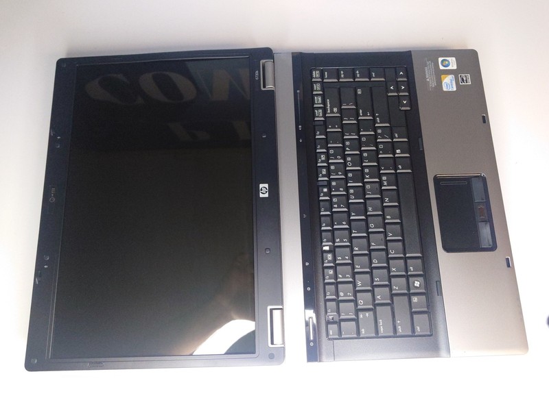 HP Compact 6730b Core 2 Duo t9400 2GB Ram Boots to Bios, Case Broken! For parts! gallery