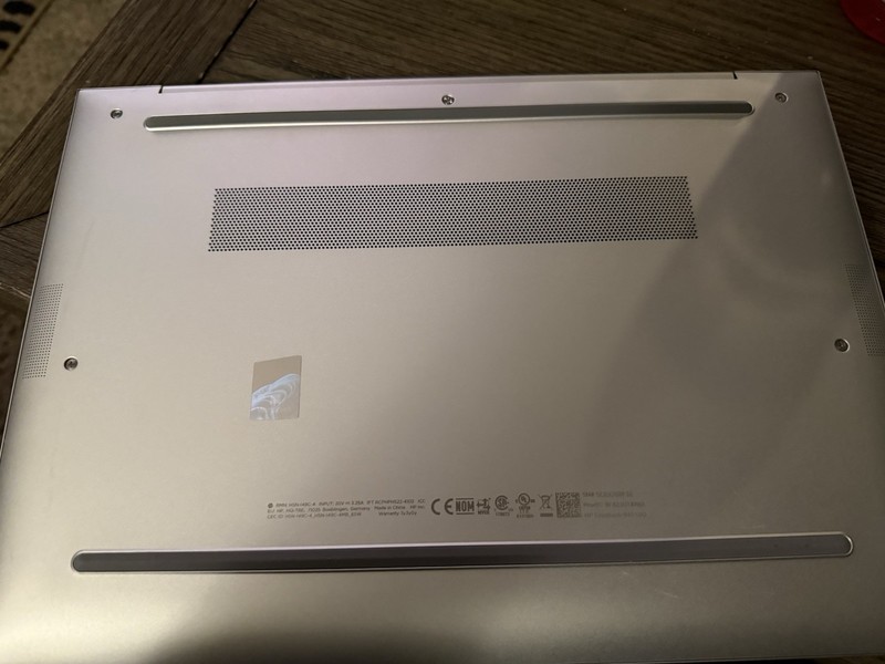HP EliteBook 845 G10 Laptop 14" LCD AMD Ryzen 7 PRO 7840U 16GB 512GB WIFI gallery