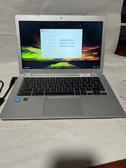 Toshiba Chrombook 2 cb35-b3330 for parts or repair