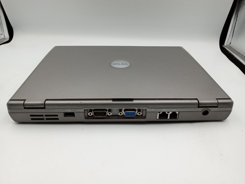 Dell Latitude D400 12.1" Intel Pentium M 1.5GB RAM 80GB HDD WinXP - READ -RR gallery