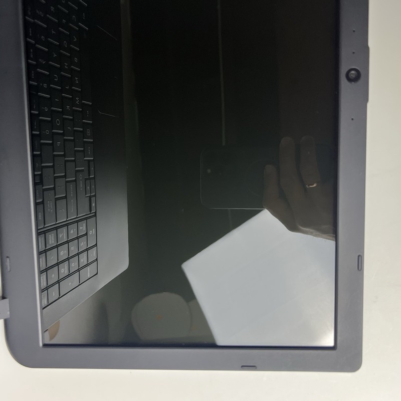 Toshiba Satellite C55-B5101 15.6" N2840 4GB 500GB Win 8.1 READ Description! gallery