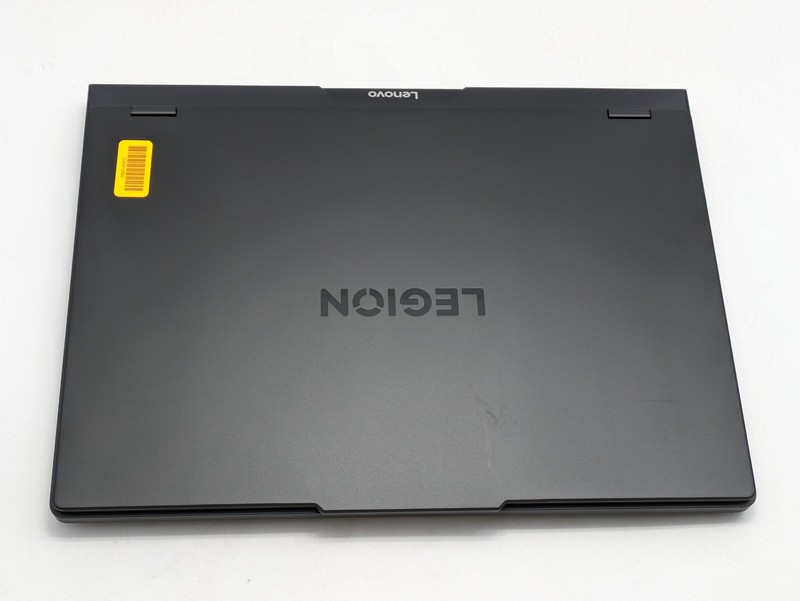 Lenovo Legion Pro 5 16IAX10H 16" U9 275HX 32GB DDR5 1TB + 1TB SSD RTX 5070 Ti gallery