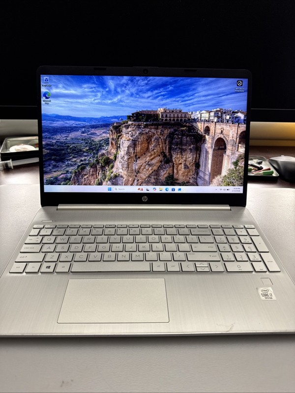 HP 15-DY1027OD | INTEL CORE I7-1065G7 1.30GHZ | 256GB | 8GB | WIN11 gallery