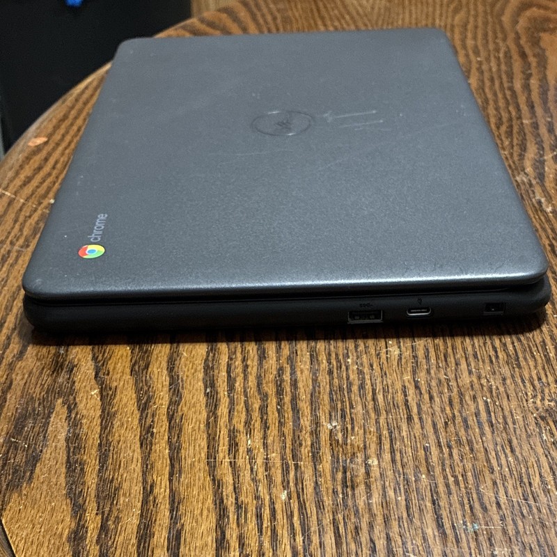 Dell Chromebook 3100 11.6" Intel Celeron 4GB 16GB eMMC Chrome OS. No charge cord gallery