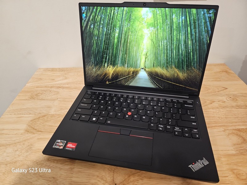 Lenovo ThinkPad E14 Gen 5 Laptop 21JR001RUS gallery