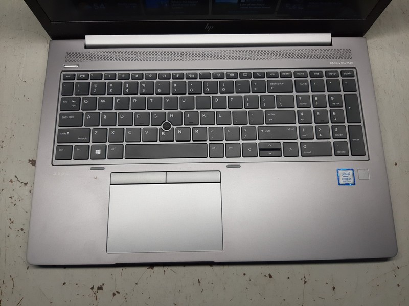 HP ZBook 15u G6 i5-8365u 15.6" 8GB RAM 256GB SSD Windows 11 gallery