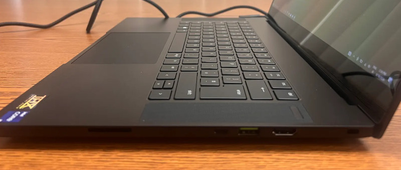 Razer Blade 15 RZ09-0409C 2021 4K UHD TOUCH 32GB 1TB SSD - RTX 3080 - Excellent gallery