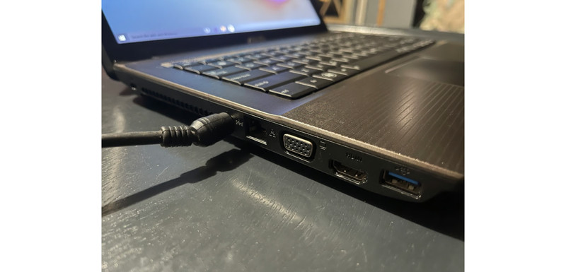 ASUS X44H Intel Celeron B815 1.60GHz RAM: 2GB DDR3 Storage: 320GB gallery