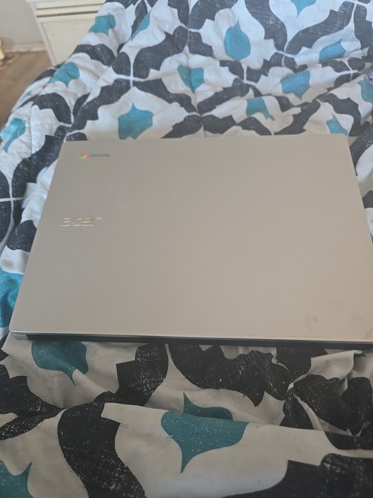 Acer Chromebook 514 Intel Celeron Used Factory Reset Laptop 14" Screen
