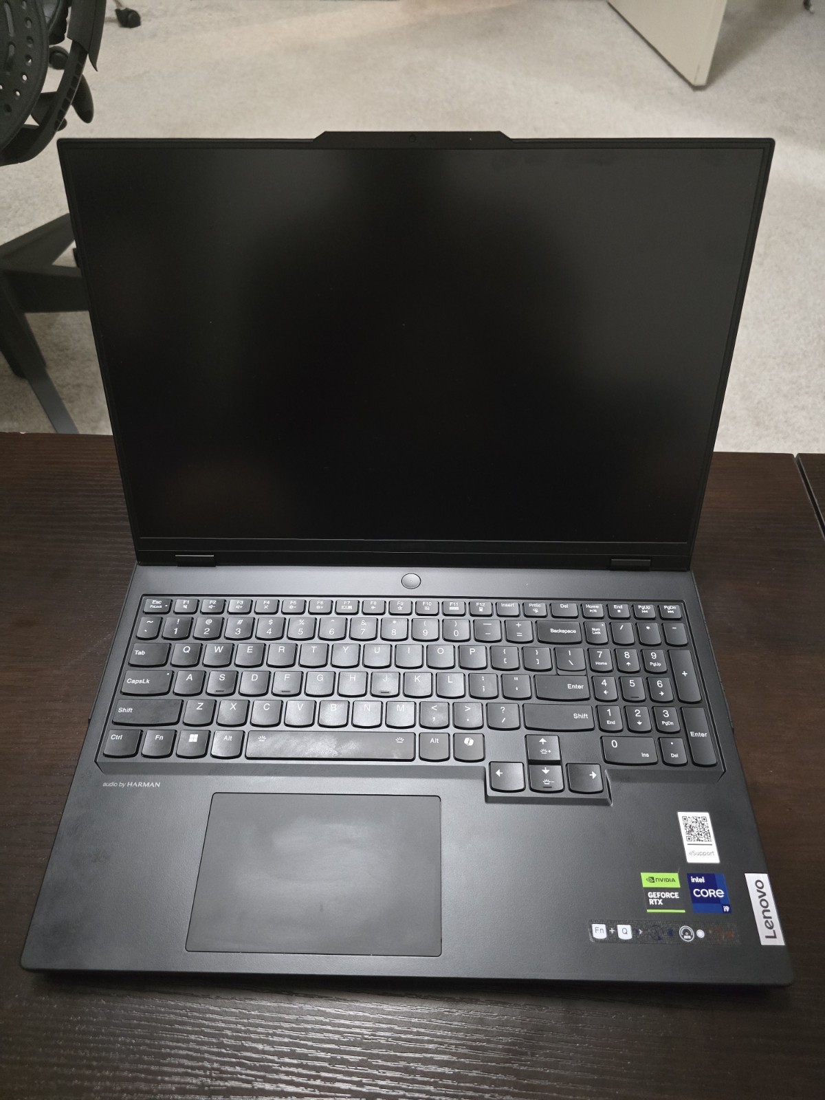 Lenovo Legion Pro 7i 16", i9-14900HX, NVIDIA GeForce RTX 4090, Ultimate Gaming, gallery