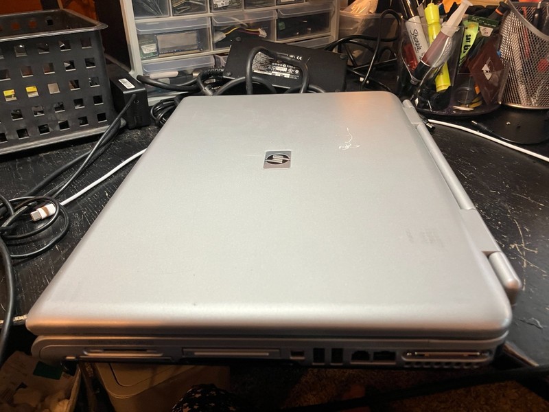HP ZD8000 Vintage Gaming Laptop 17" Pent 3GHz 32GB SSD 2.5GB RAM ATI X600 Win XP gallery
