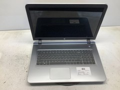 HP Pavilion 17-G121WM AMD A10-8700P 1800MHz 8 GB NO HDD