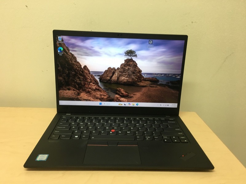 Lenovo X1 Carbon Gen 7th I7-8565U 1.8GHz, 16GB Ram, 512GB Win11 gallery