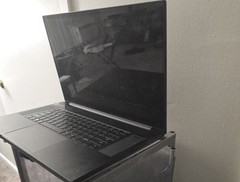 Razer Blade Pro 17 4k Touch 120hz i7-9750H 16GB NO SSD RTX 2080MQ (For Parts)