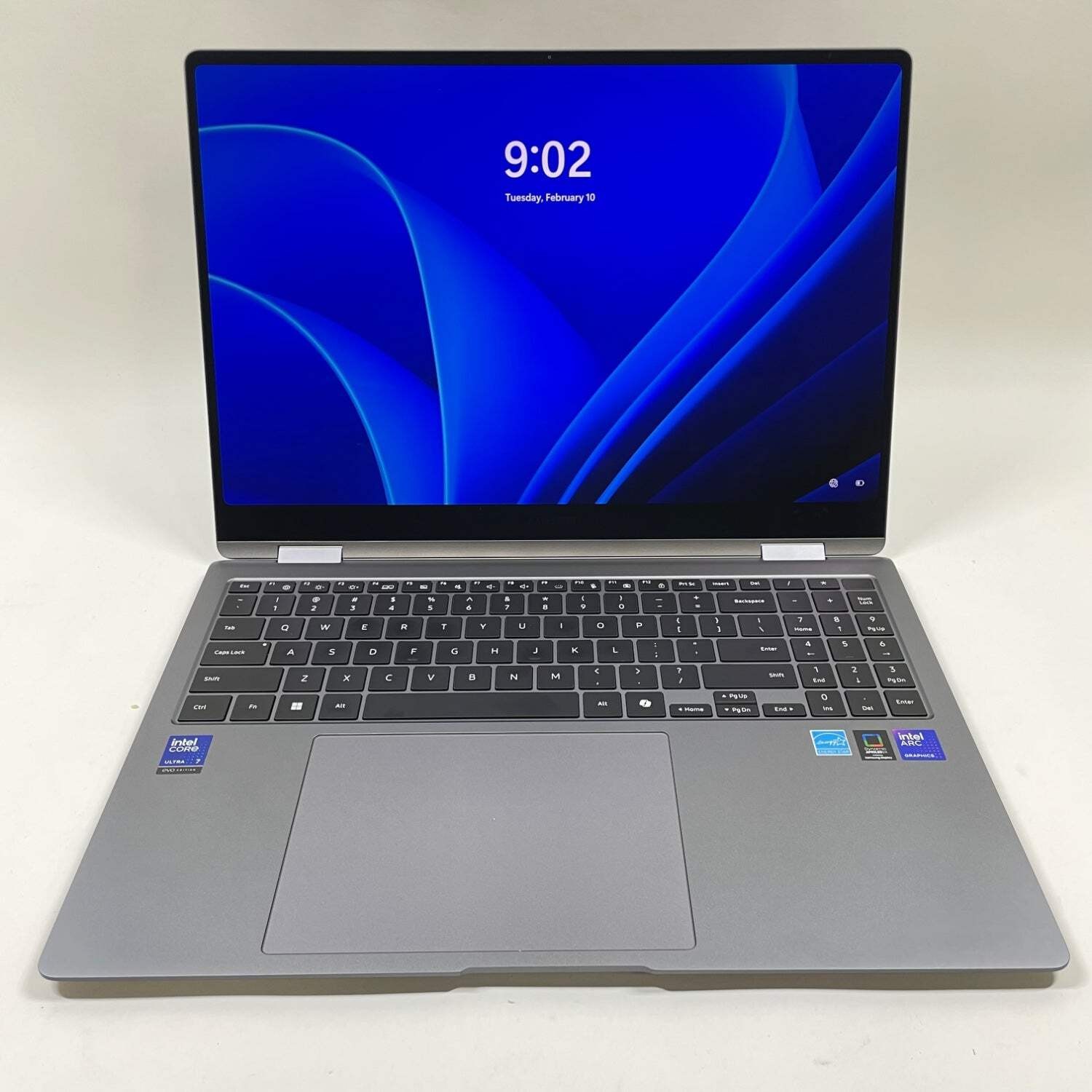 Samsung Galaxy Book5 Pro 360 16" Core Ultra 7 256V 2.2GHz 16GB RAM 1TB SSD gallery