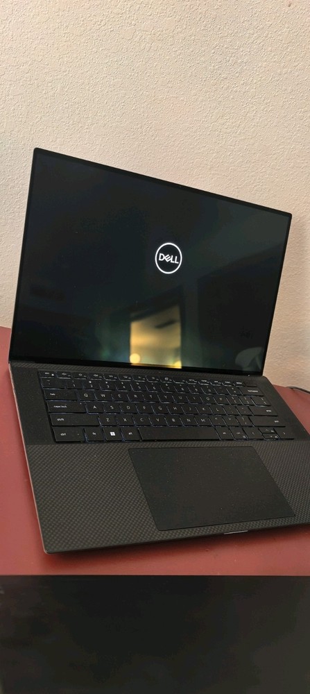 Dell XPS 15 9520 4K OLED ✔i9-12900HK ✔32GB RAM ✔1TB SSD ✔RTX 3050Ti ✔Very Good