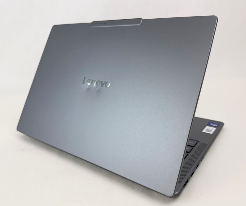 Lenovo Slim 7 14ILL10 14" FHD+ OLED Touch Ultra 7 258V 32G 1TB W11H Copilot Dent gallery