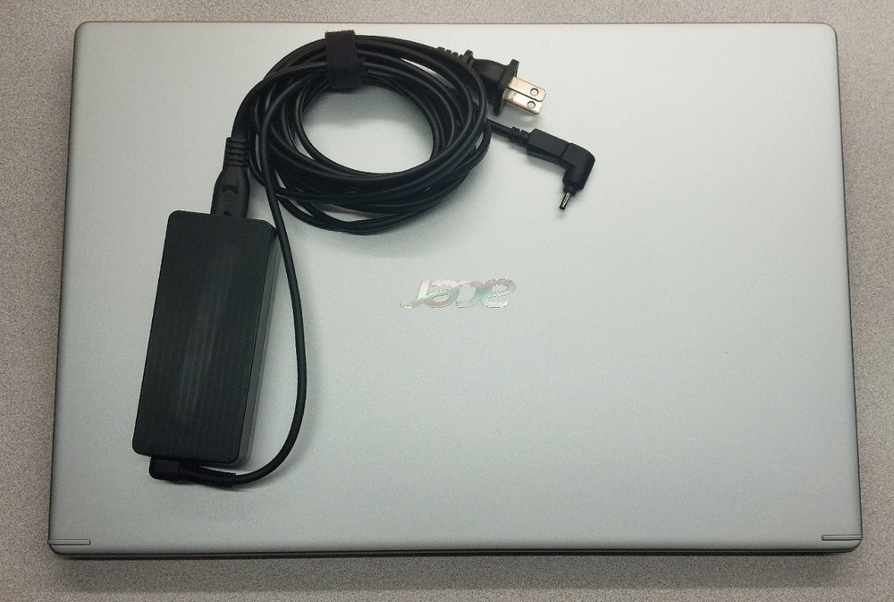 Acer Aspire 5 A515-46 / 15.6" / 2.1GHz AMD Ryzen 3 3350U / 4GB RAM / 500GB SSD