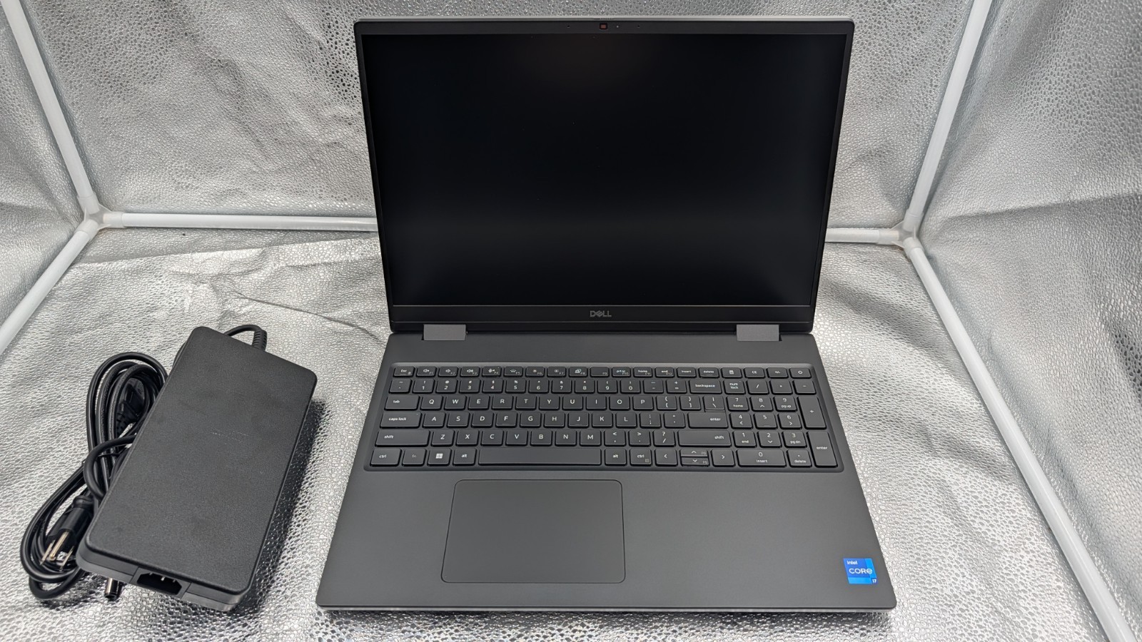 Dell Precision 7680 i7-13850HX RTX 2000 Ada 32GB 512GB 16" FHD+ gallery