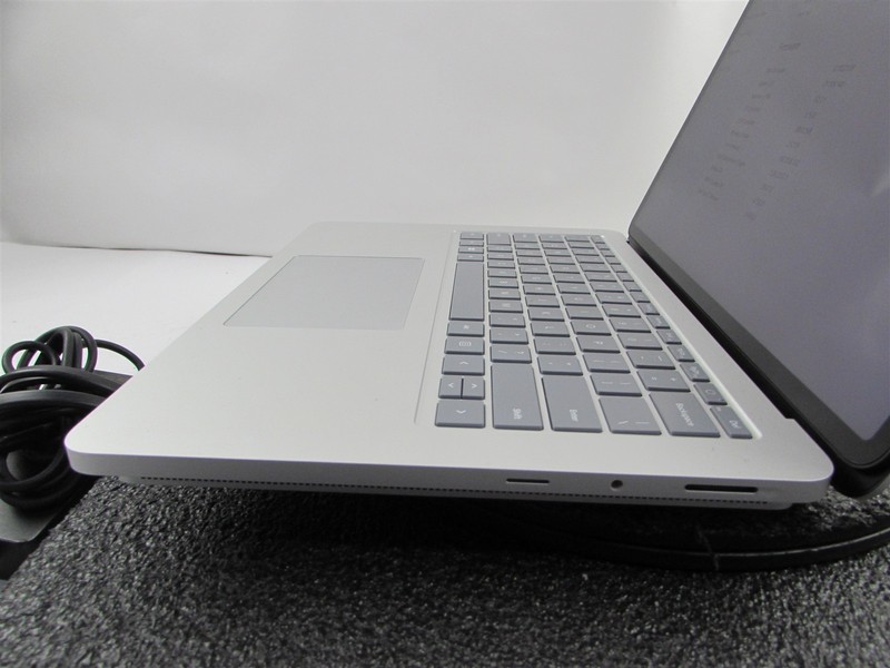 MICROSOFT SURFACE LAPTOP STUDIO 2 2029 I7-13800H 1TB 32GB RTX 2000 ADA WIN 11 gallery