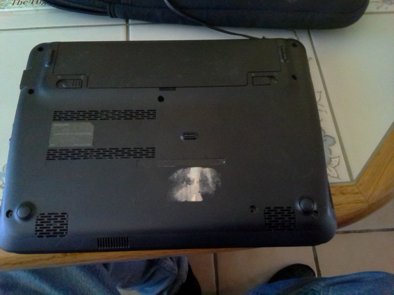 Dell Inspiron Mini 1012 Intel Atom Netbook Laptop - For Parts! gallery