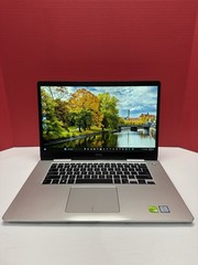 Dell inspiron 7580 i5 8265U 1.6GHz 16GB RAM 256GB SSD