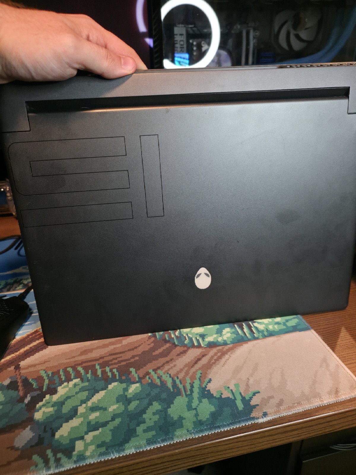Alienware M15 R5 P109F Laptop 15.6 Ryzen 7 5800H 16GB RTX 3070 gallery