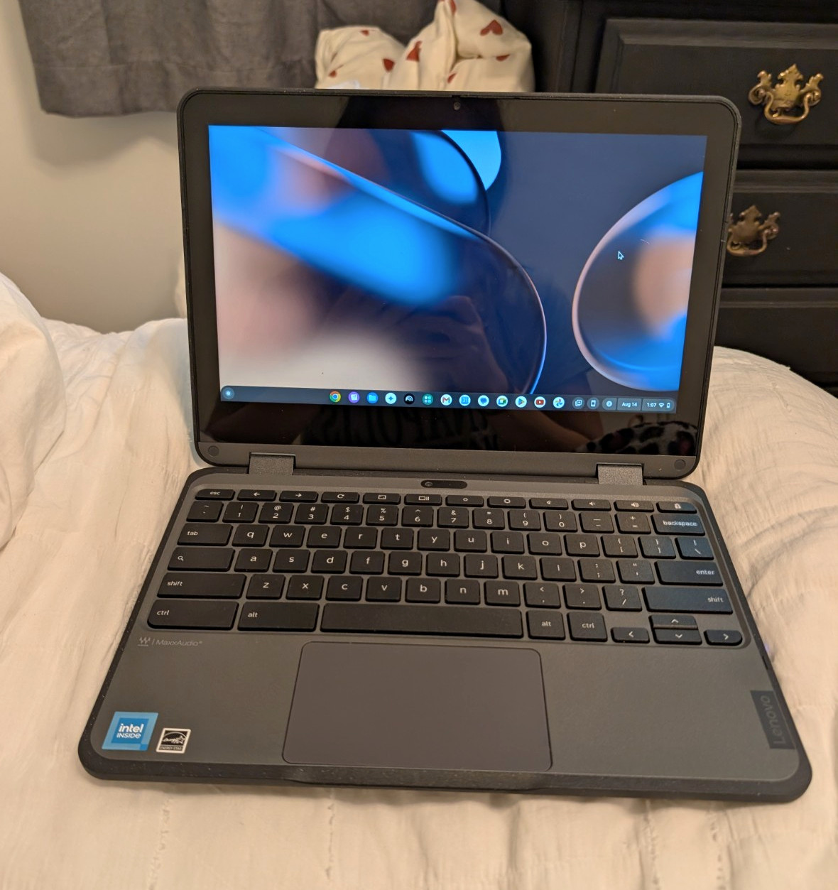Lenovo Chromebook 11.6" Intel Celeron 4GB 32GB eMMC Chrome OS Gray USB-C gallery