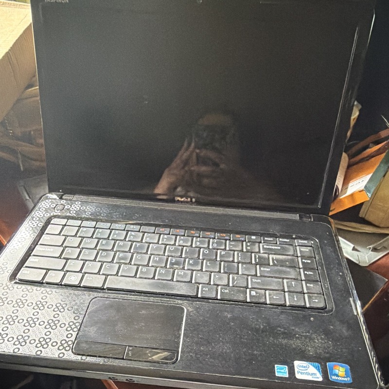 Dell Inspiron N5030 15.6in Intel Pentium 2.10GHz 4GB 500GB HDD Wi-Fi gallery