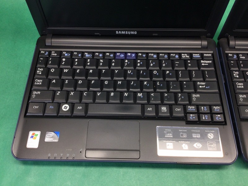 (2 PACK) Samsung N135 NP-N135 - 10” Laptop - UNTESTED gallery