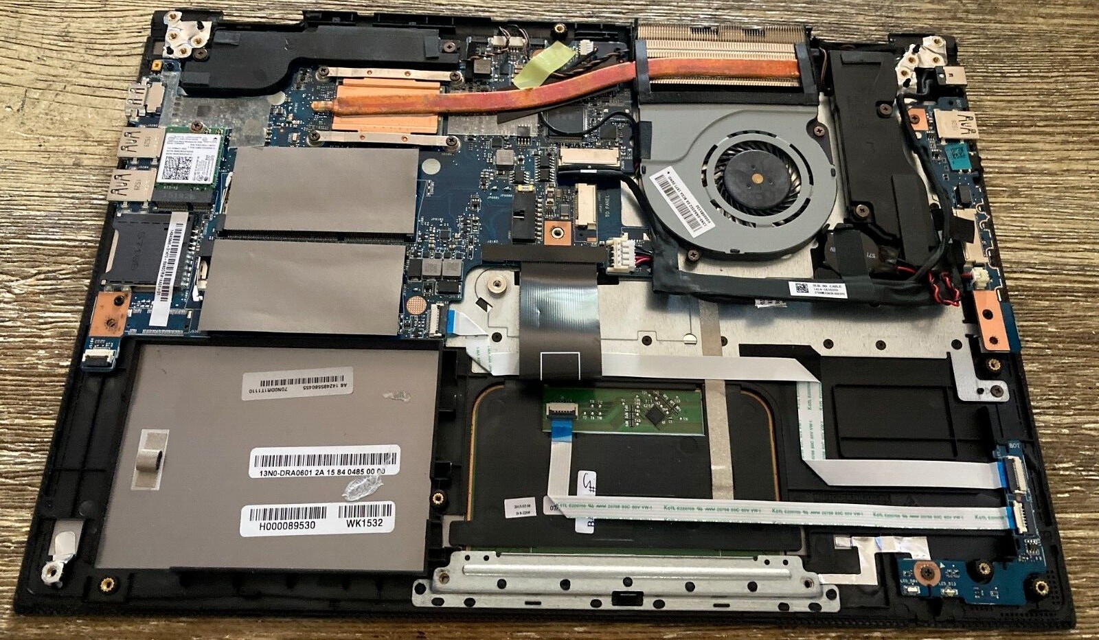 Toshiba Satellite E45W-C4200X Intel i3 Motherboard H000091020 Keyboard Palmrest gallery