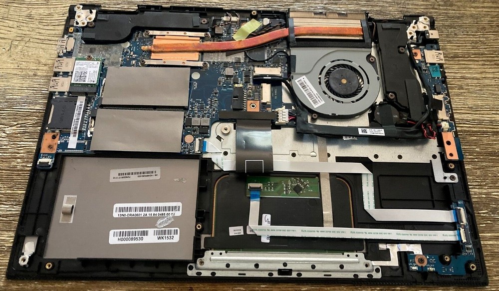 Toshiba Satellite E45W-C4200X Intel i3 Motherboard H000091020 Keyboard Palmrest