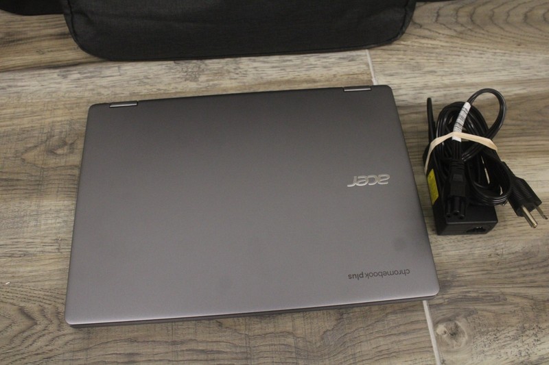 Acer Chromebook Plus Spin 514 14" Laptop Core 3 100U 8GB RAM 512GB gallery