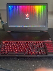 MSI GT80 Titan SLI – Extras! – Dual GTX 980M! – Cherry MX! -I7- 24gb RAM – READ