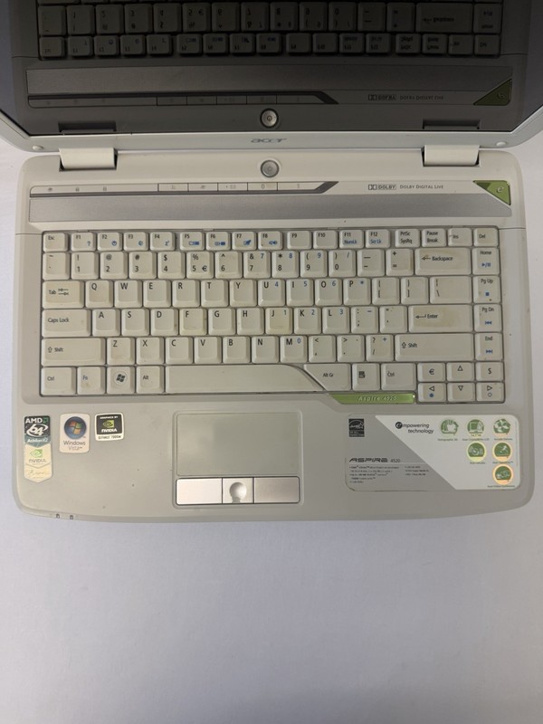 Acer Aspire 4520-5458 Laptop - Unknown if Screen is Good - Read Des gallery