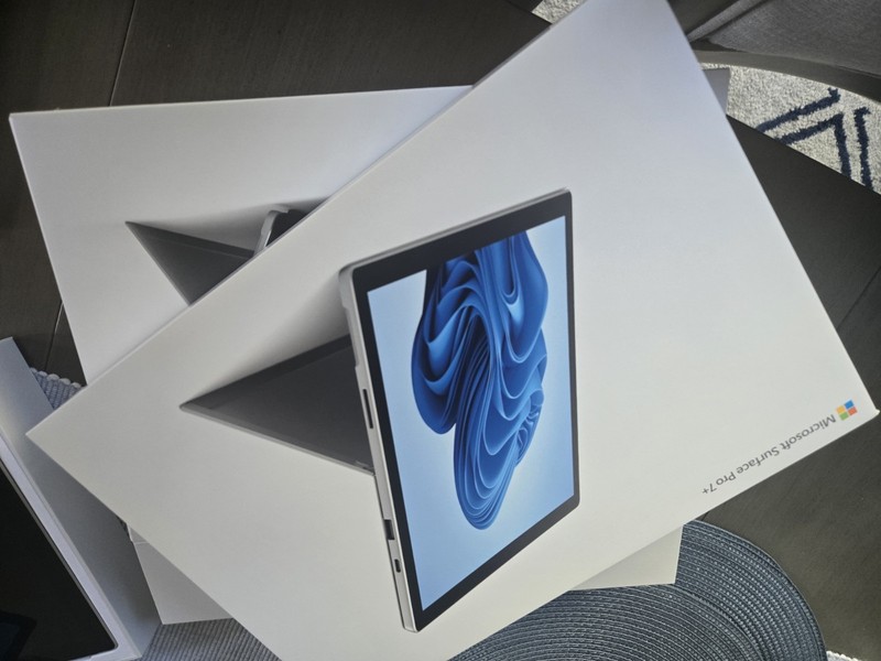 Microsoft Surface Pro 7 Plus gallery