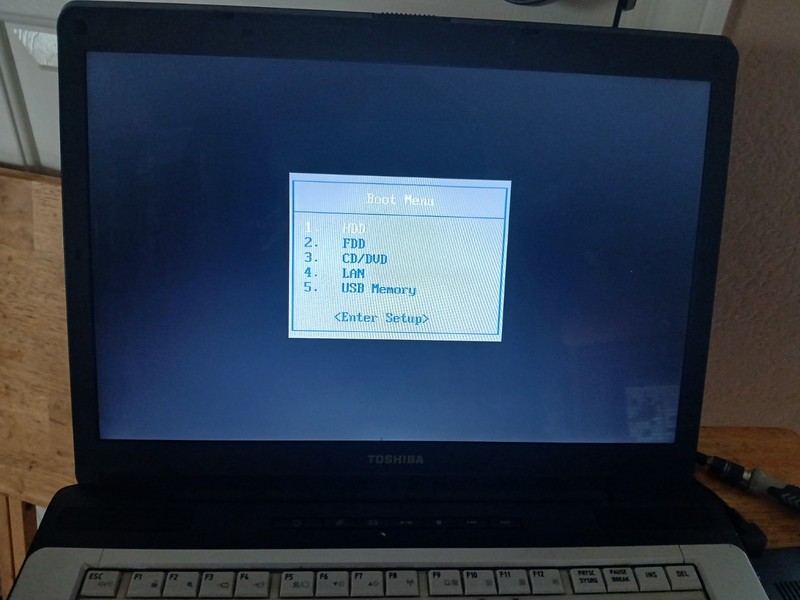 Toshiba Satellite A215-S7428 Laptop Model PSAFGU-02E002 Used Working **NO HDD** gallery