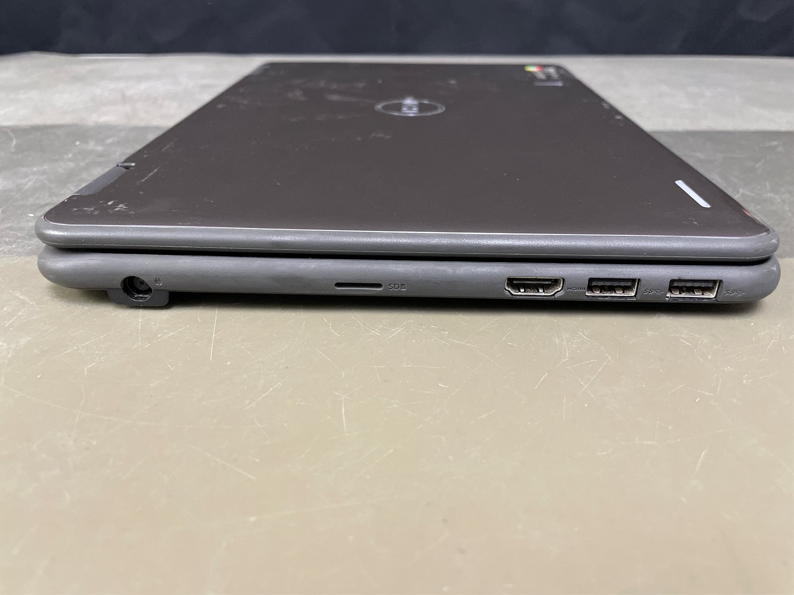 Dell Chromebook 3189 Laptop, 11.6"" HD (1366 x 768) Non-Touch, Intel Celeron N30 gallery